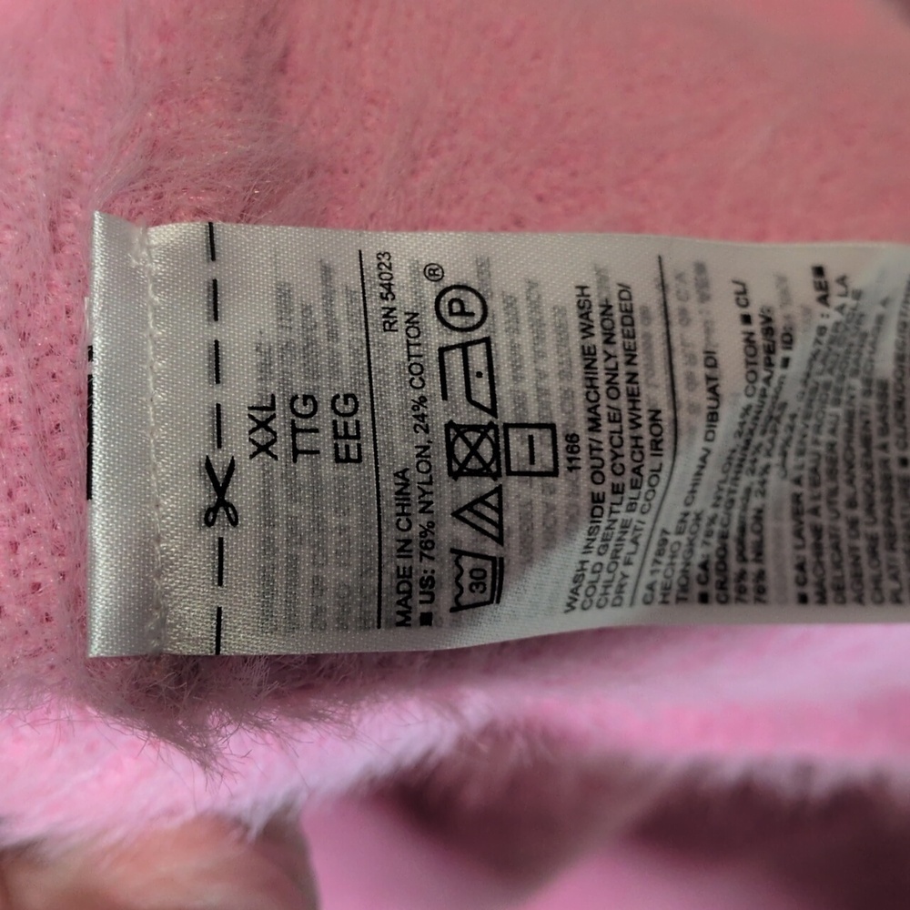 Old Navy Pink Fuzzy Crewneck Sweater  XXL NWT, Pastel, Cozy, Dopamine Dressing - Picture 4 of 5